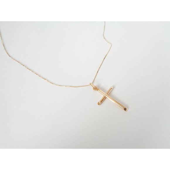 Real 10K Solid Yellow Gold Christian Cross Necklace - Picture 6 of 6